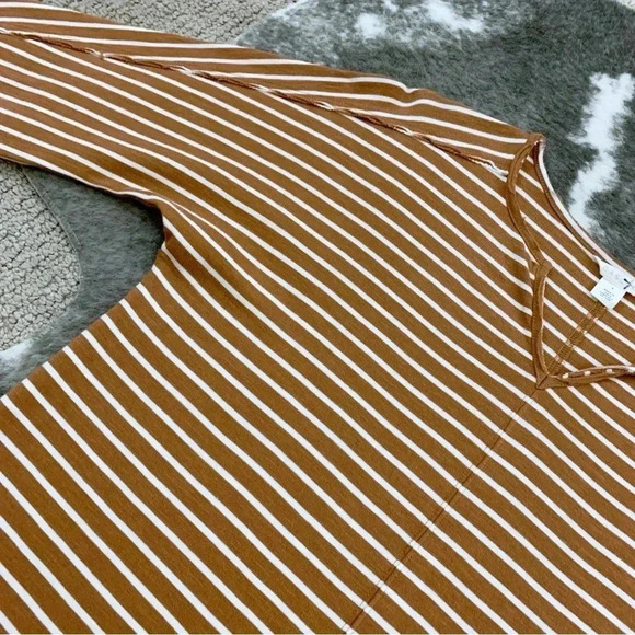 NWT Caslon Split Neck Striped Top - Picture 7 of 13